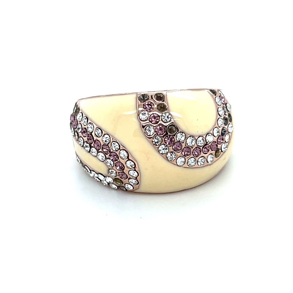 Elegant Cream and‎ Pink Crystal Ring